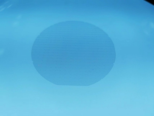 Wysoka odporność na wstrząsy termiczne Jednostronny wypolerowany LED Sapphire Wafer z BOW 10um