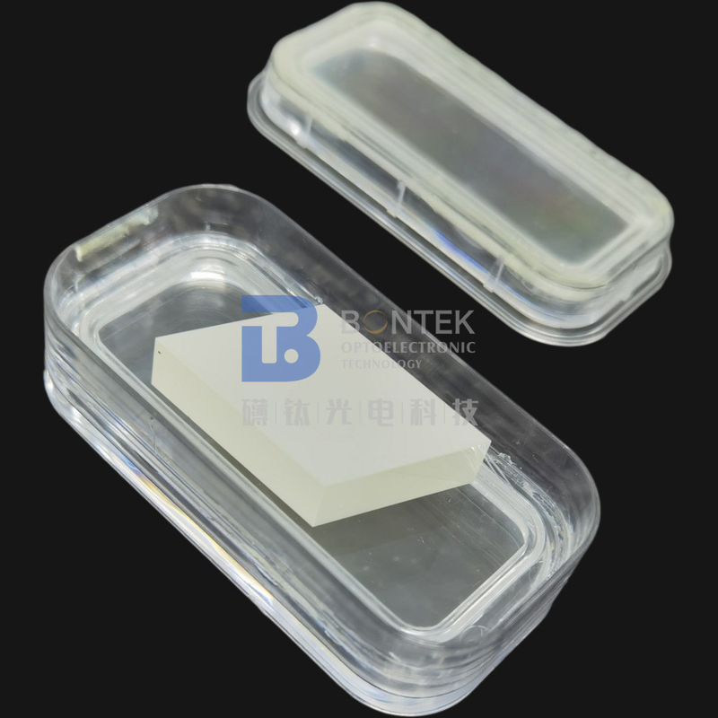 Chropowatość Ra 1nm LiNbO3 Wafel w 4'' 6'' 8'' domieszkowany Klasa optyczna lub klasa SAW
