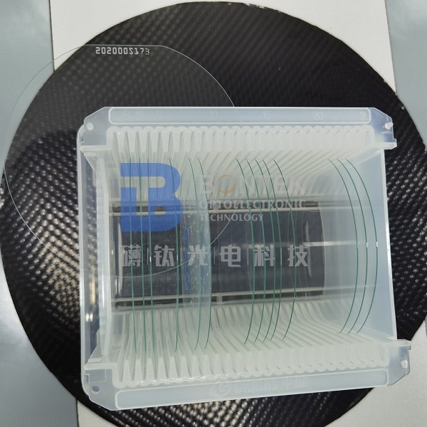 Wafel ze szkła borokrzemianowego o wysokiej odporności chemicznej 4 &#39;&#39; 6 &#39;&#39; 8 &#39;&#39; dla urządzeń MEMS