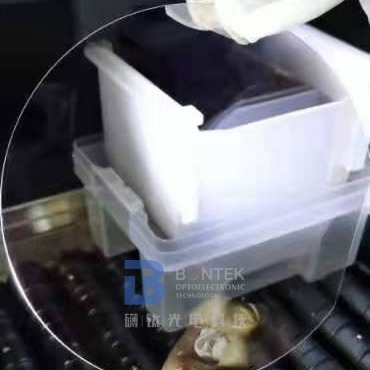 Dostosowany procent domieszkowania LiNbO3 Wafel MgO Er Fe Domieszkowany gatunek optyczny lub SAW